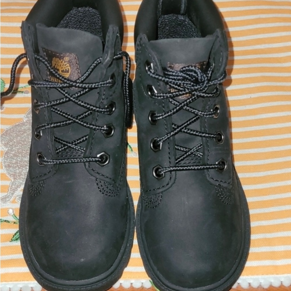 Brand new unisex timberland boots
